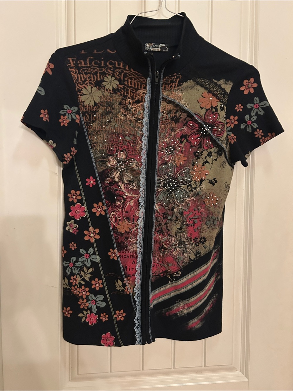 Y2K Vanilla Sugars  Black Zip-Front Top with Floral Label Detail